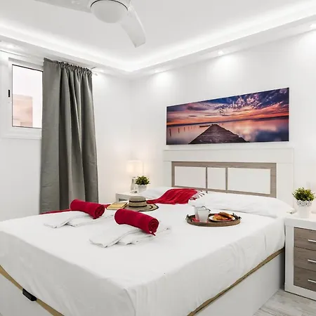 74 Parque Santiago 2 Sea Front * Playa de las Americas (Tenerife)